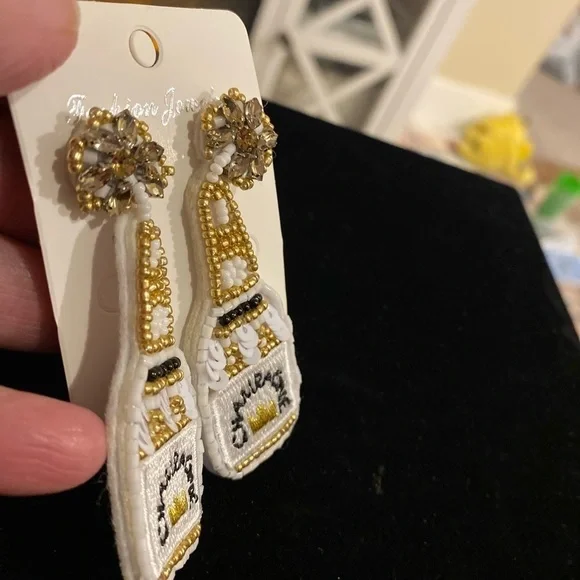 Champagne bottle earrings white gold beaded - Picture 3 of 6